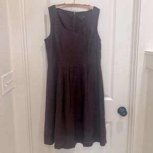100% linen brown midi dress by Banana Republic